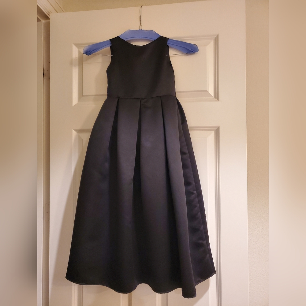 Black formal girl size 6 gown